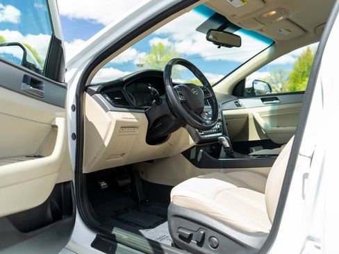 Used 2019 Hyundai Sonata SEL FWD image 13