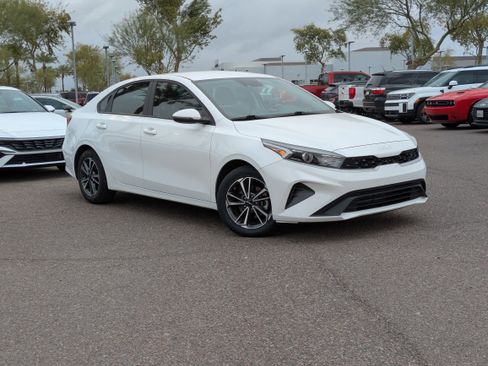 Used 2023 Kia Forte LXS w/ LXS Technology Package image 31