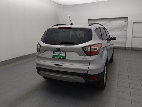 Used 2018 Ford Escape SE image 7