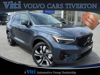 Used 2026 Volvo XC40 B5 Plus w/ Protection Package Premier AWD/4WD video 1