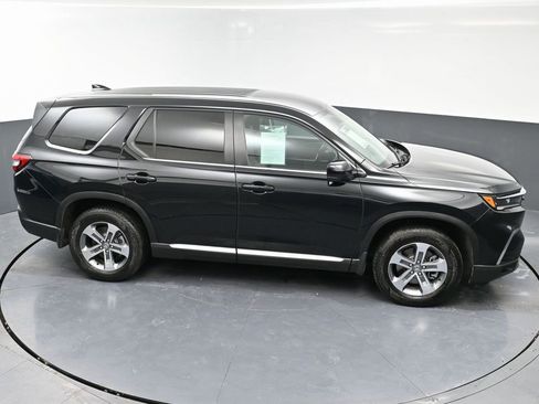Used 2025 Honda Pilot EX-L image 49