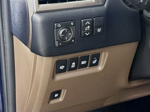 Used 2022 Lexus GX 460 Premium image 12