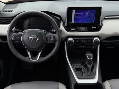 Used 2024 Toyota RAV4 XLE Premium FWD image 12