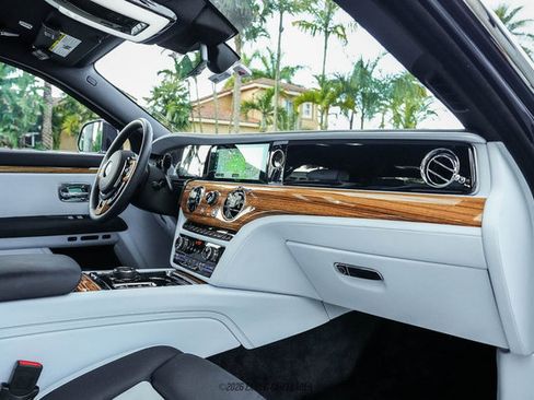 Used 2022 Rolls-Royce Ghost AWD/4WD image 39