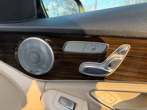 Used 2015 Mercedes-Benz C 300 4MATIC Sedan image 33