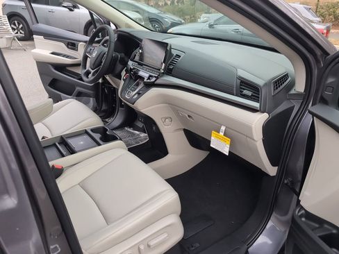 New 2026 Honda Odyssey EX-L image 17