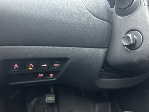 Used 2014 Nissan Pathfinder Platinum w/ Platinum Premium Package image 16