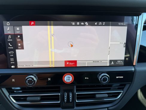 New 2026 Porsche Macan S image 28