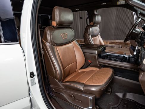 Used 2023 Ford F250 King Ranch w/ Chrome Package image 31