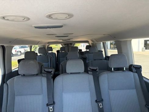 Used 2015 Ford Transit 350 XLT RWD image 7