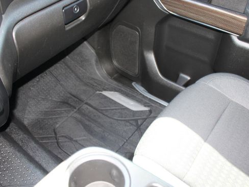 Used 2019 Chevrolet Silverado 1500 LT Trail Boss w/ Convenience Package image 28