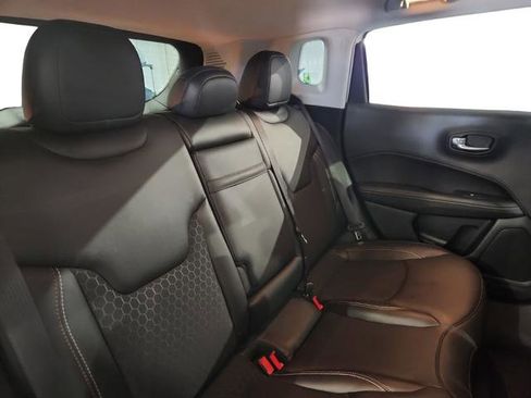 Used 2019 Jeep Compass Latitude w/ Popular Equipment Group AWD/4WD image 23