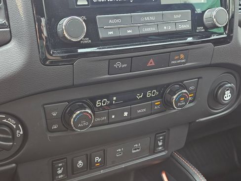 Used 2023 Nissan Frontier PRO-4X w/ Pro-4X Premium Package AWD/4WD image 25