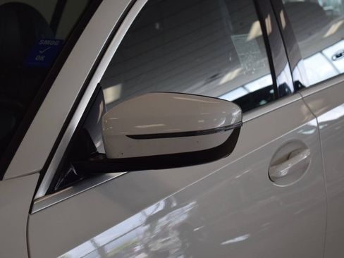 Used 2019 BMW 330i Sedan w/ Driving Assistance Package RWD image 17