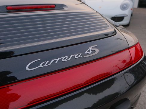 Used 2004 Porsche 911 Carrera 4S image 40