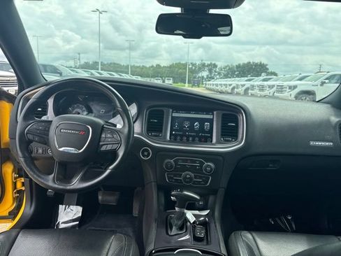 Used 2017 Dodge Charger SXT w/ AWD Plus Group image 37