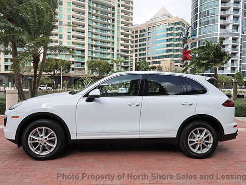 Used 2016 Porsche Cayenne image 16