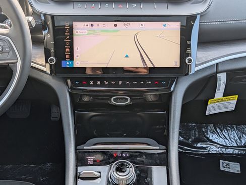 New 2026 Jeep Grand Cherokee Altitude AWD/4WD image 9