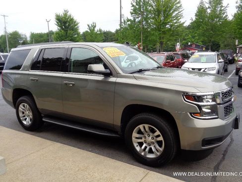 Used 2017 Chevrolet Tahoe LT AWD/4WD image 2