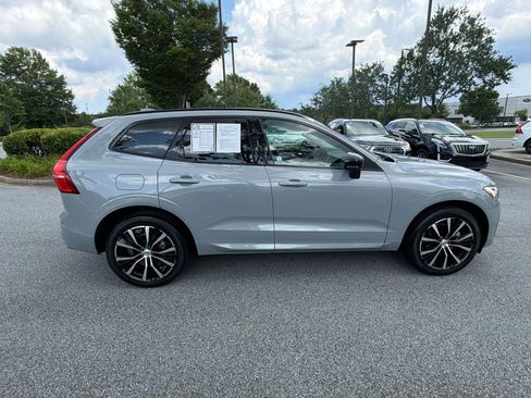Certified 2024 Volvo XC60 B5 Plus w/ Protection Package Premier AWD/4WD image 8
