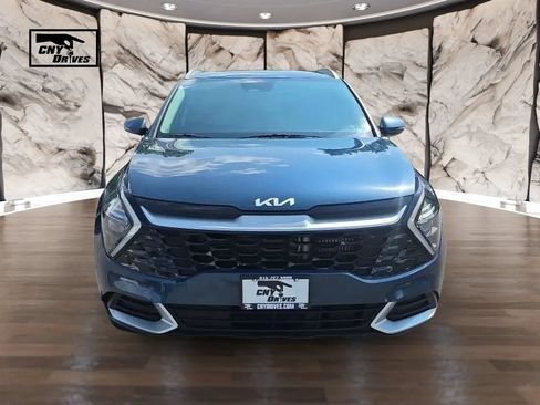 Used 2023 Kia Sportage EX AWD/4WD image 2