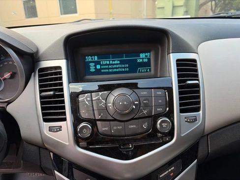 Used 2015 Chevrolet Cruze LS FWD image 11