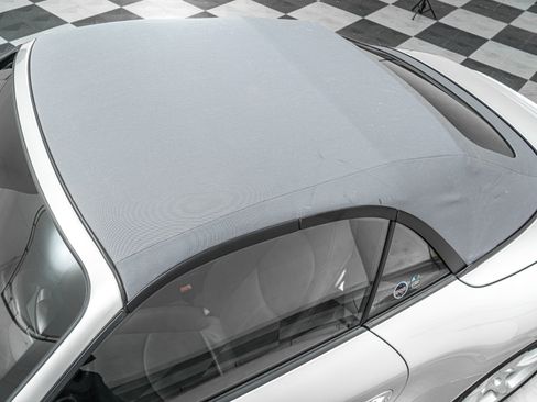 Used 2005 Porsche 911 Carrera RWD image 37