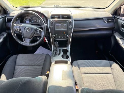 Used 2015 Toyota Camry LE FWD image 18