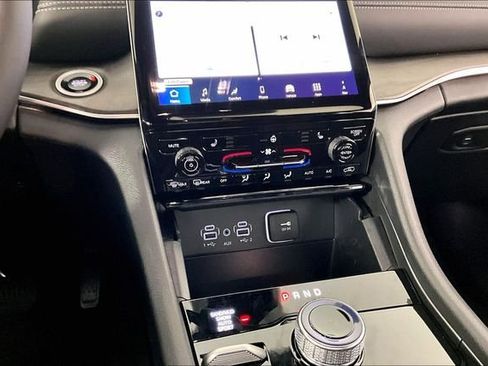 New 2025 Jeep Grand Cherokee L Limited w/ Black Appearance Package image 7