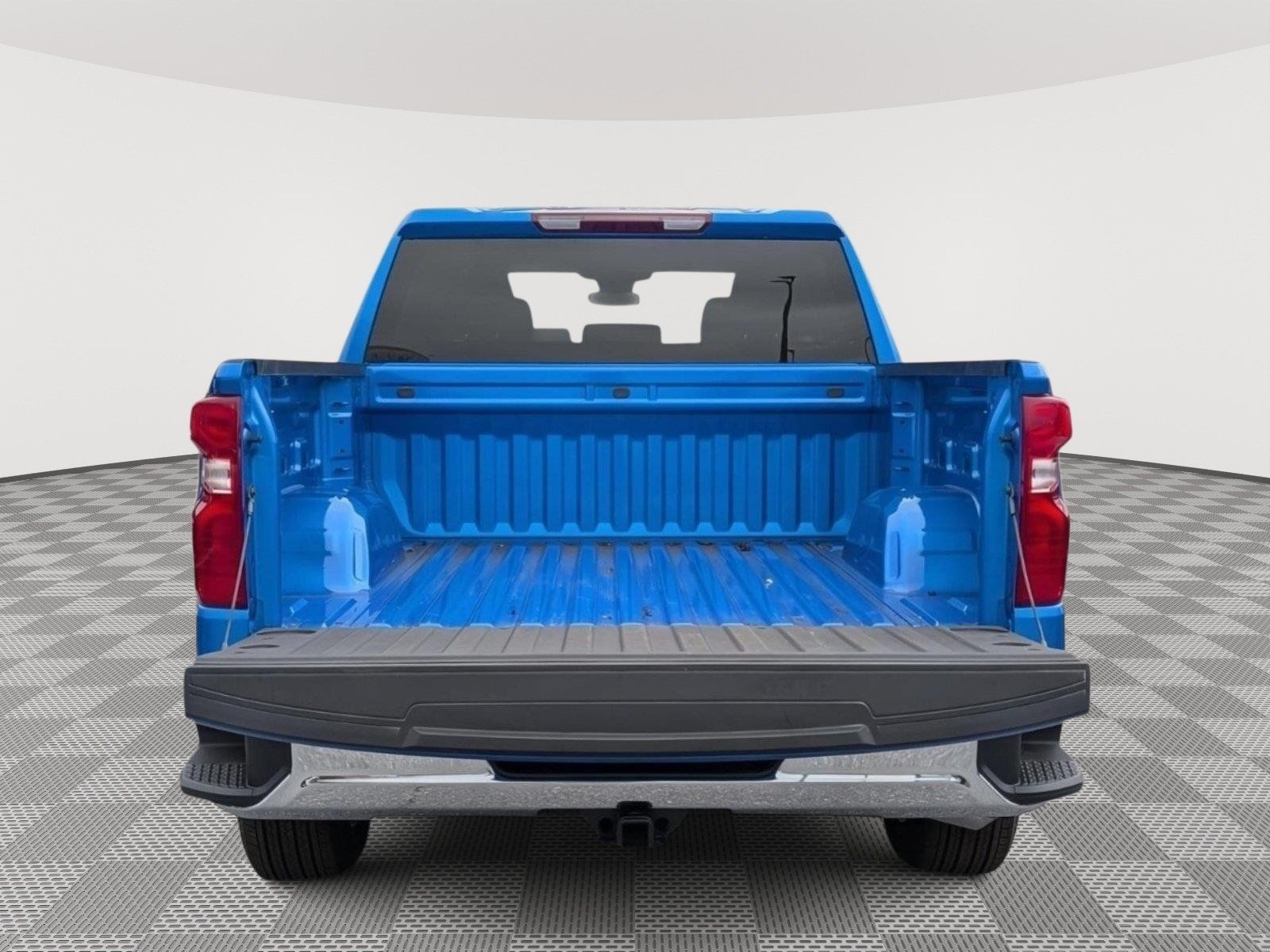 Used 2025 Chevrolet Silverado 1500 LT AWD/4WD image 10