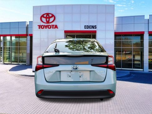 Used 2020 Toyota Prius XLE AWD/4WD image 4