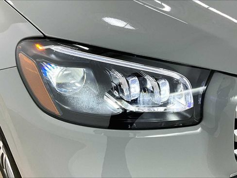 New 2025 Mercedes-Benz GLS 580 GLS 580 image 13