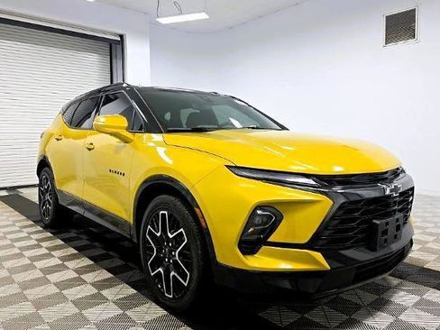 Used 2022 Chevrolet Blazer RS w/ Enhanced Convenience Package FWD image 5