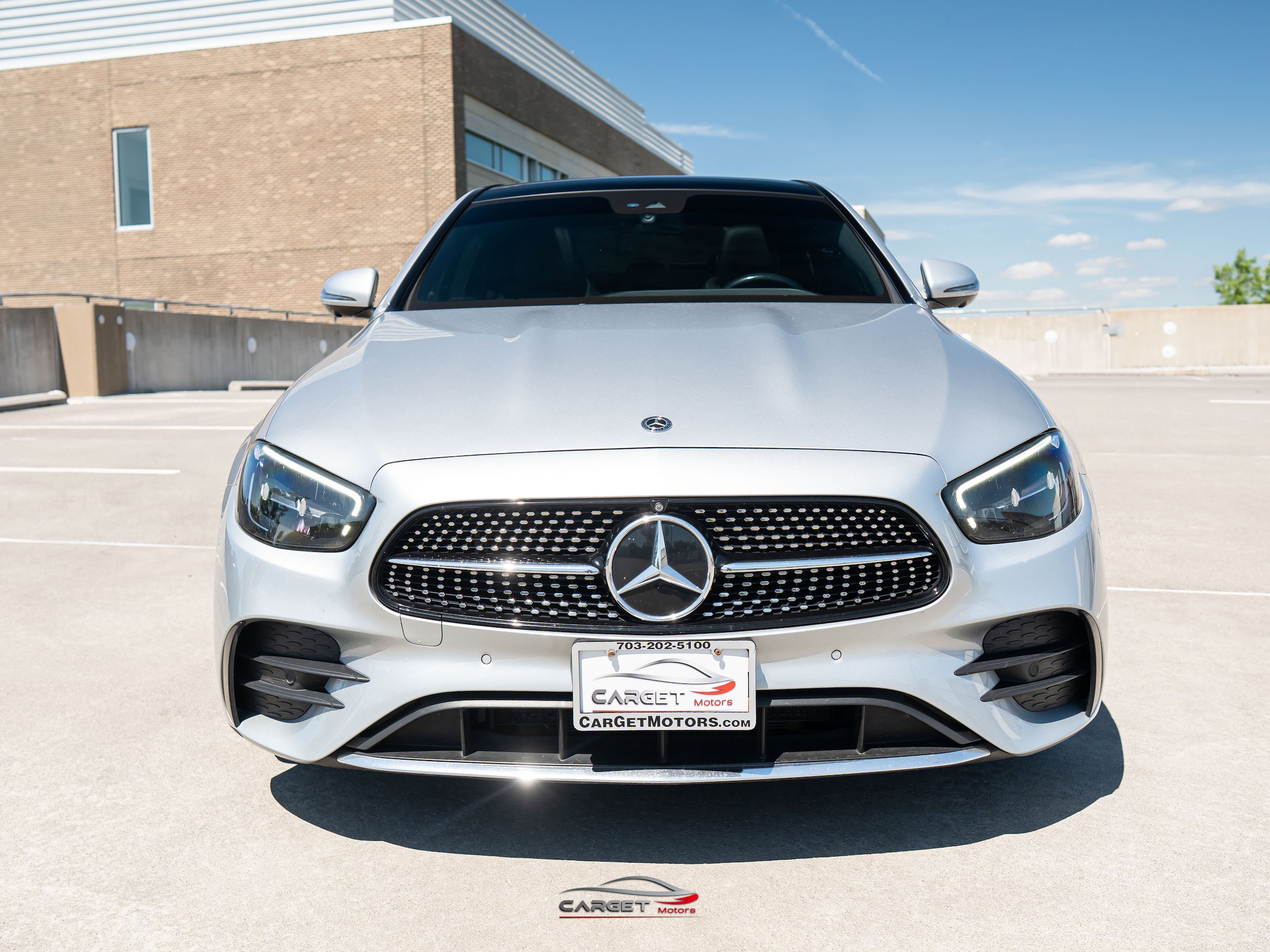 Used 2021 Mercedes-Benz E 350 4MATIC Sedan w/ Premium Package image 2
