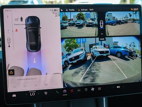 Used 2026 Tesla Model Y 2WD image 25
