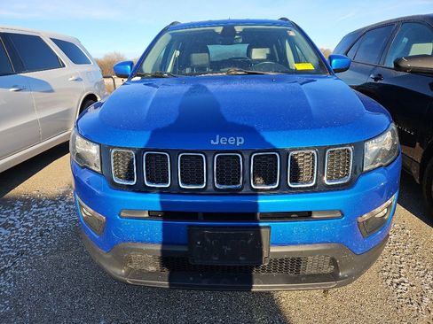 Used 2018 Jeep Compass Latitude w/ Popular Equipment Group image 2