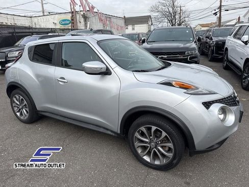 Used 2017 Nissan Juke SV image 12