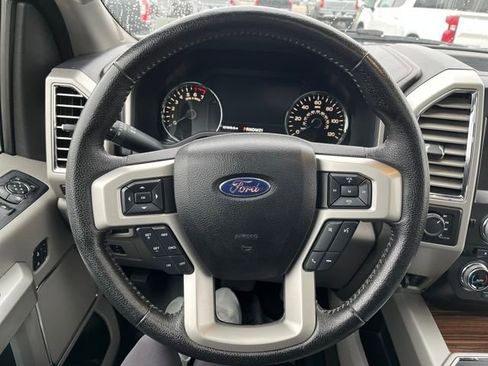 Used 2015 Ford F150 Lariat w/ Equipment Group 502A Luxury image 14