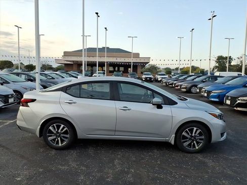 New 2025 Nissan Versa SV w/ Trunk Package image 2