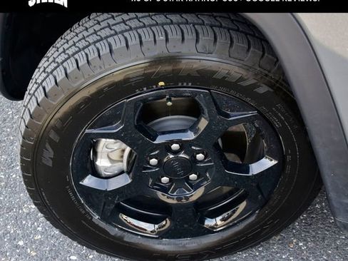 Used 2023 Jeep Compass Trailhawk w/ Trailhawk Convenience Group image 31