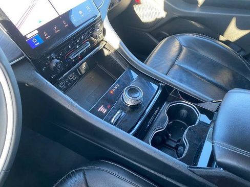 Used 2023 Jeep Grand Cherokee L Limited w/ Luxury Tech Group II image 23