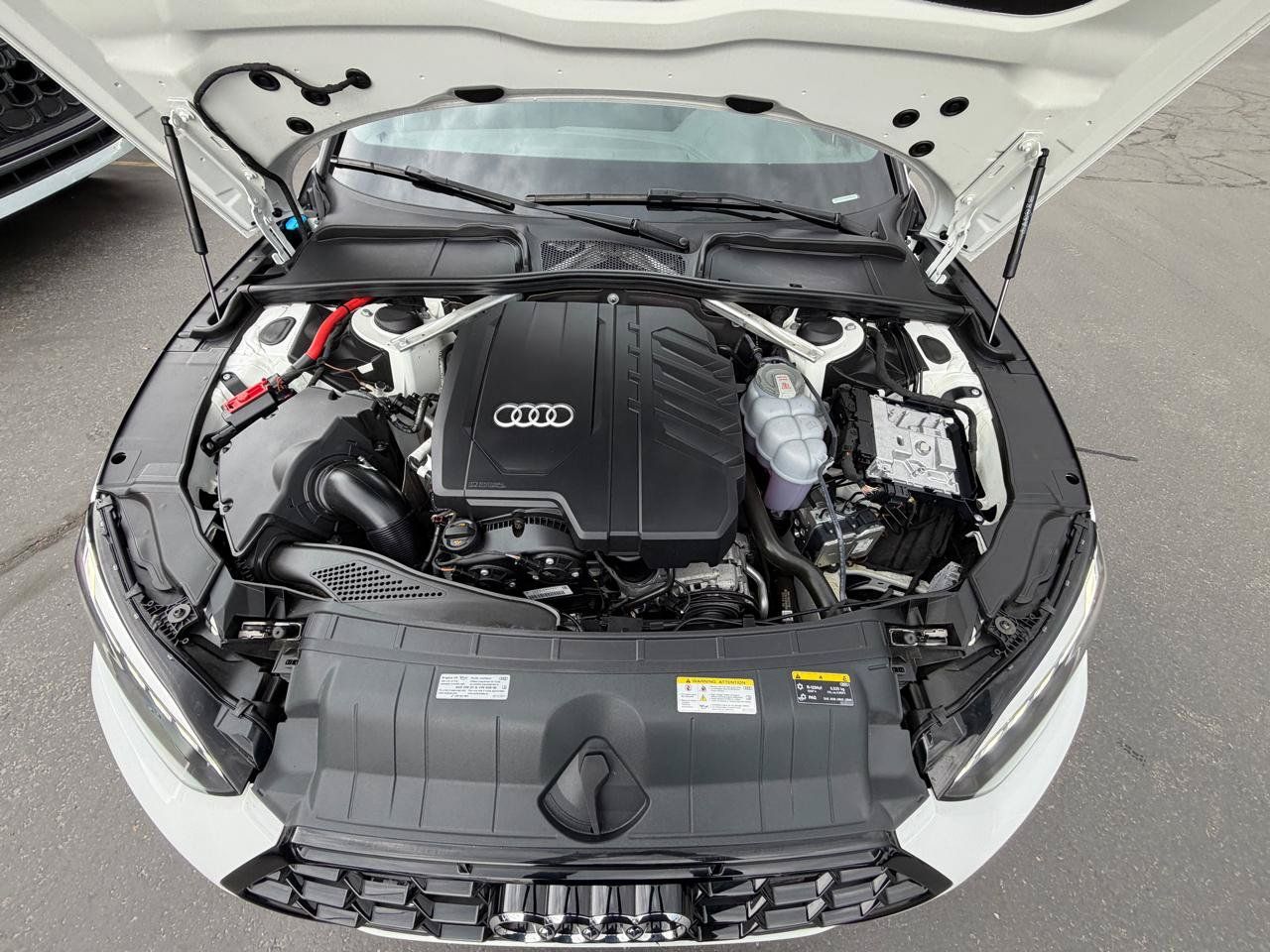 Used 2025 Audi A5 2.0T Premium Plus w/ Premium Plus AWD/4WD image 24