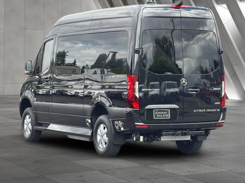 Used 2023 Mercedes-Benz Sprinter 2500 image 6