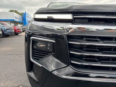 New 2026 Chevrolet Traverse LT w/ LPO, Floor Liner Package FWD image 10