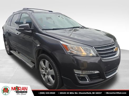 Used 2017 Chevrolet Traverse LT w/ Style and Technology Package AWD/4WD image 2