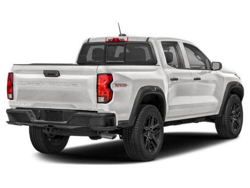 Used 2023 Chevrolet Colorado Trail Boss w/ Technology Package image 2