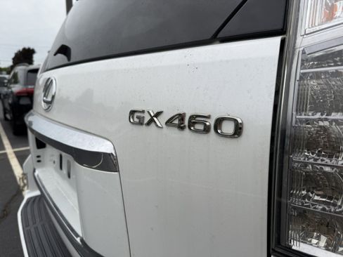 Used 2016 Lexus GX 460 Luxury AWD/4WD image 15