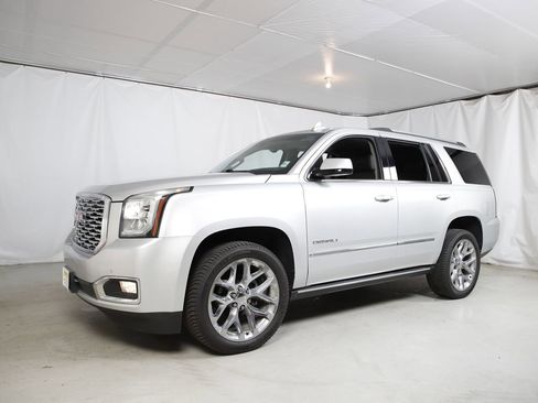 Used 2018 GMC Yukon Denali AWD/4WD image 27