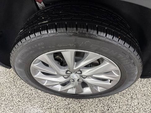 Used 2026 Buick Enclave Preferred w/ Power Package image 28