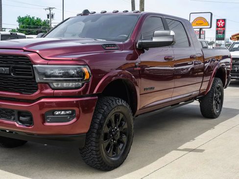Used 2022 RAM 2500 Limited AWD/4WD image 16